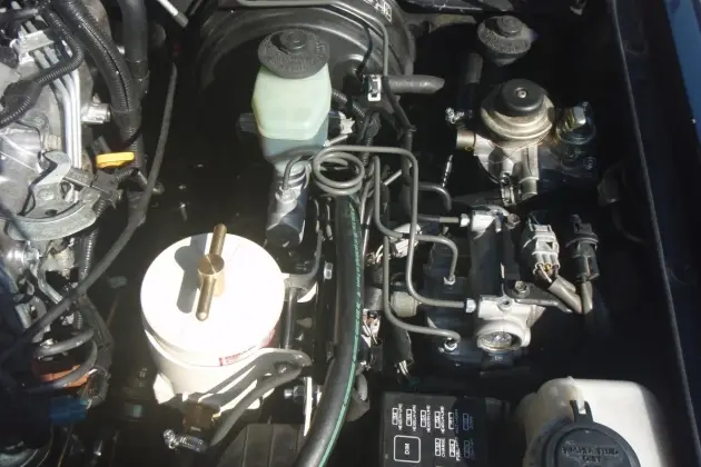 KIT DE MONTAGE N4 POUR PRE-FILTRE RACOR POUR TOYOTA HDJ80/HZJ80 (AVEC ABS) Quantité Limitée