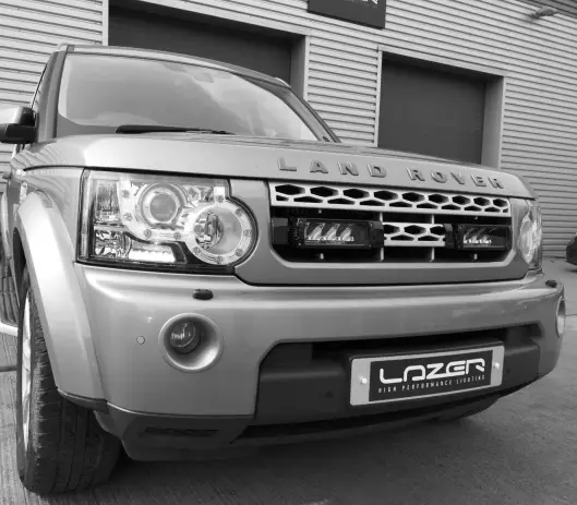 KIT ECLAIRAGE LED LAZER LONGUE PORTEE TRIPLE-R4 Gen2 ELITE AVEC INTEGRATION A LA CALANDRE POUR LAND ROVER DISCOVERY IV (2009-2013) Vente Flash