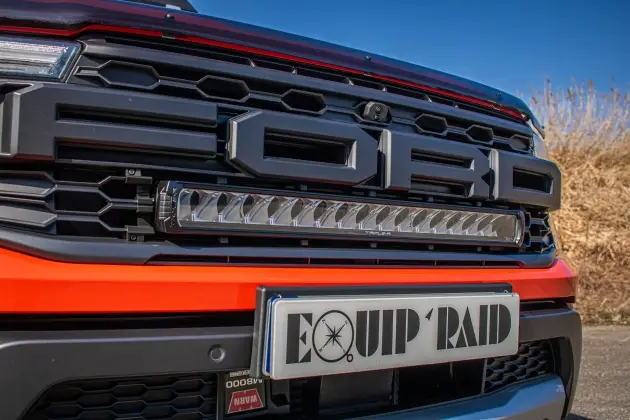 KIT ECLAIRAGE LED LAZER LONGUE PORTEE TRIPLE-R16 Gen2 ELITE AVEC INTEGRATION A LA CALANDRE POUR FORD RANGER RAPTOR (2023+) Expédié Aujourd’hui
