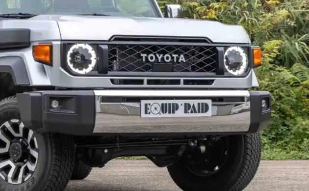 Bon Marché PARE CHOC OCCASION AVANT D'ORIGINE POUR TOYOTA LANDCRUISER SERIE 78/79/76 A PARTIR DE 2023 SANS ELARGISSEUR D'AILE
