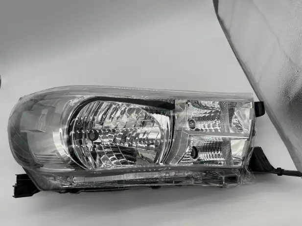 Meilleur Prix OPTIQUE AVANT DROIT HALOGENE REGLAGE ELECTRIQUE POUR TOYOTA HILUX REVO 2016-2018