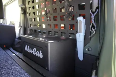 BOITE DE STOCKAGE ARRIERE JIMNY ALUCAB Haute Qualité