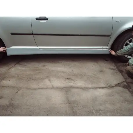 2 BAS DE CAISSES R32 À PEINDRE VW GOLF 4 (98-05) - 3 PORTES - EN PLASTIQUE ABS Promotion